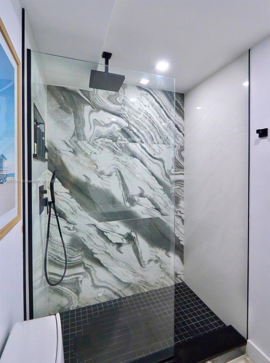 CORAL ISLE WEST CONDO - Residential