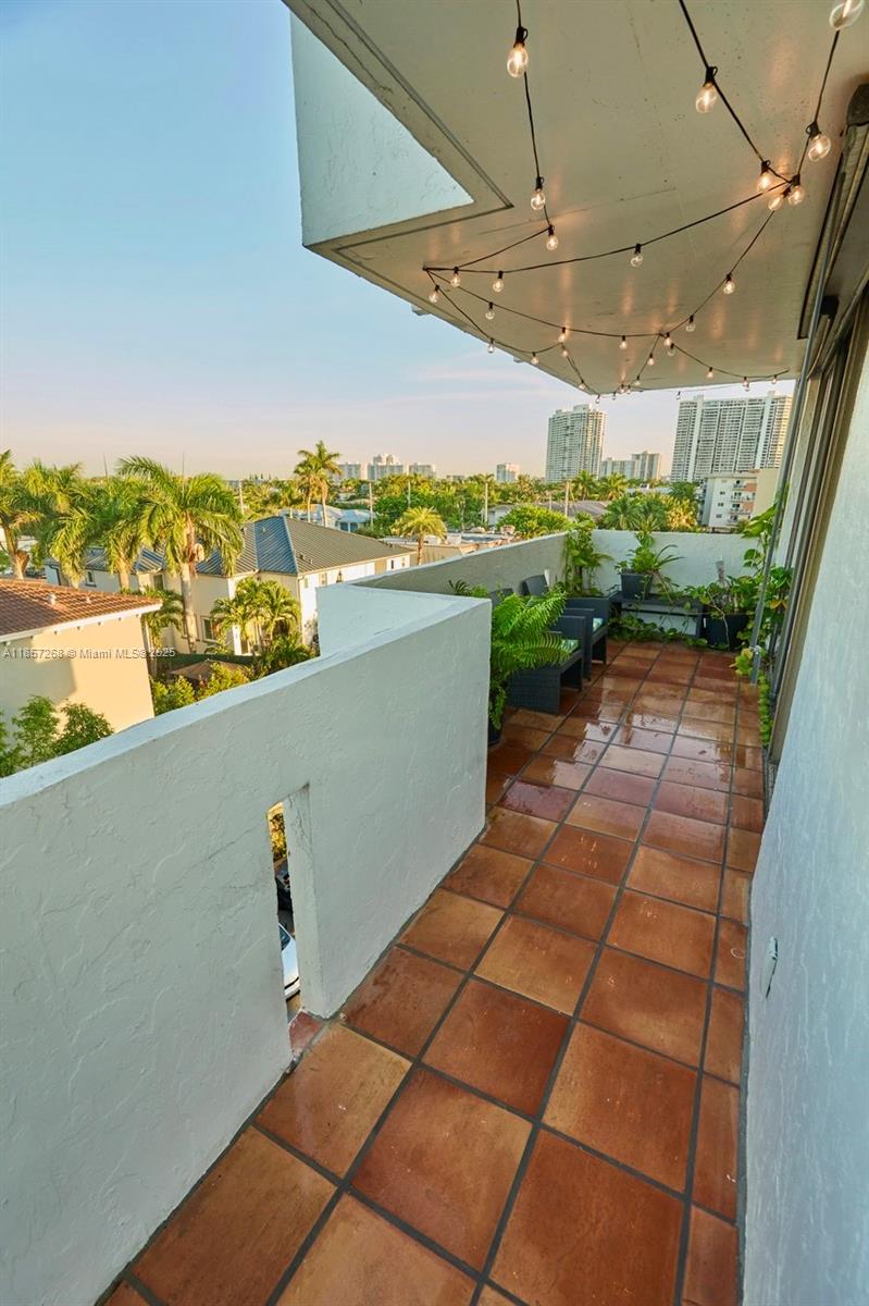 CORAL ISLE WEST CONDO - Residential