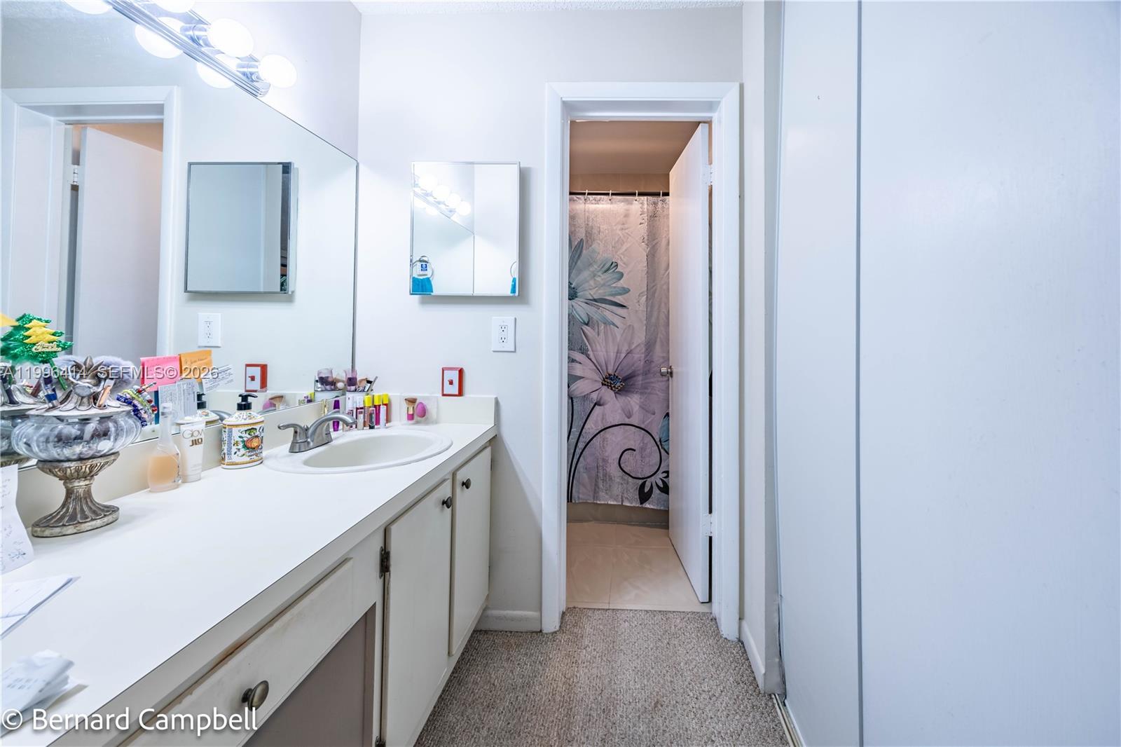 POND APPLE PLACE IV-B CON - Residential