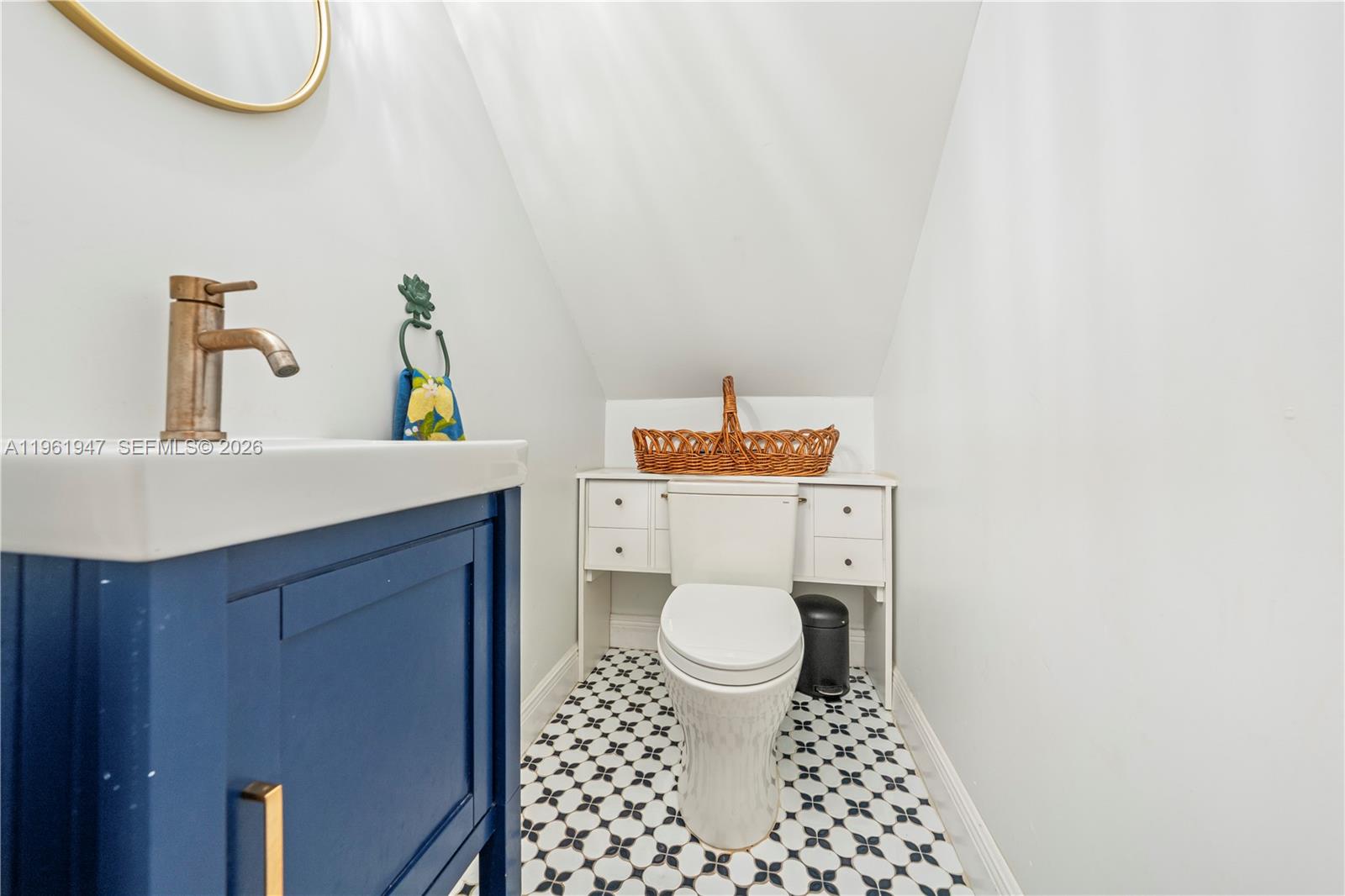 SHORECREST - Residential