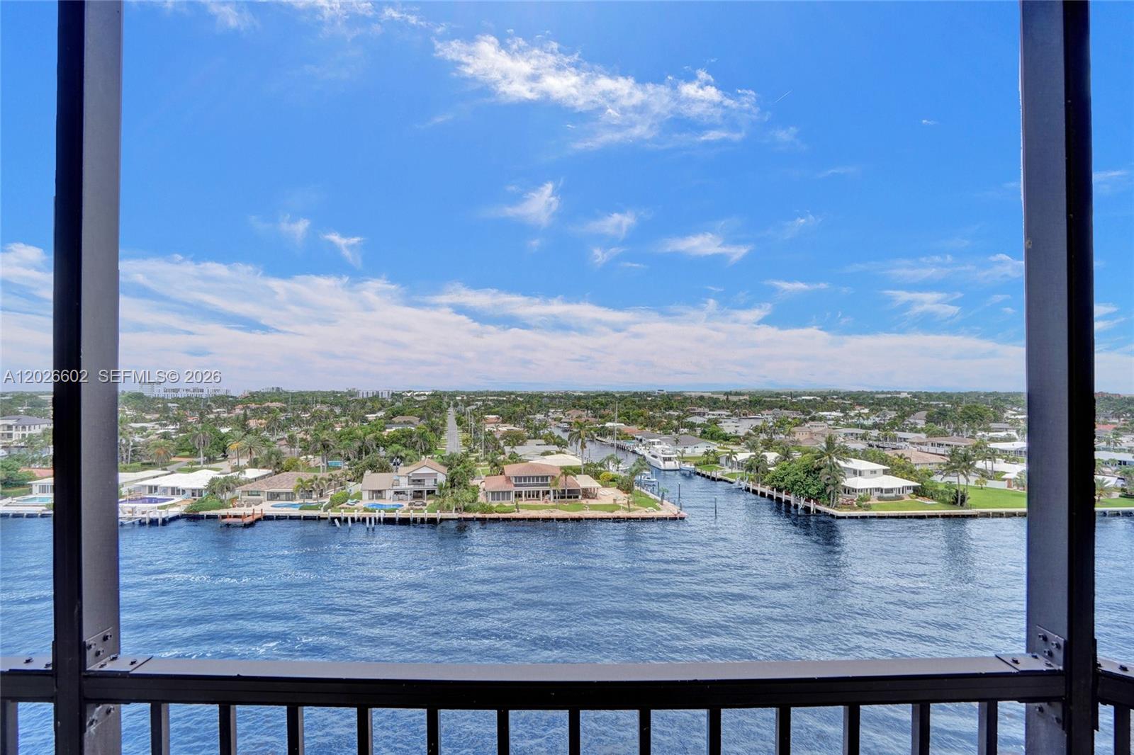 TRITON CONDO - Residential