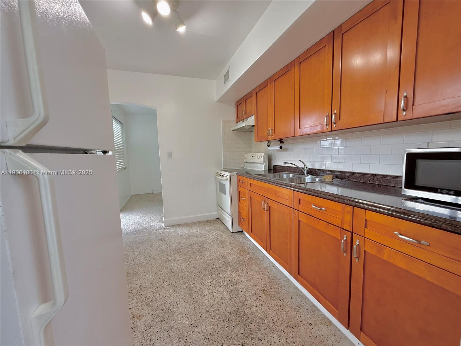 WINONA PARK 1ST ADDN - Residential Lease