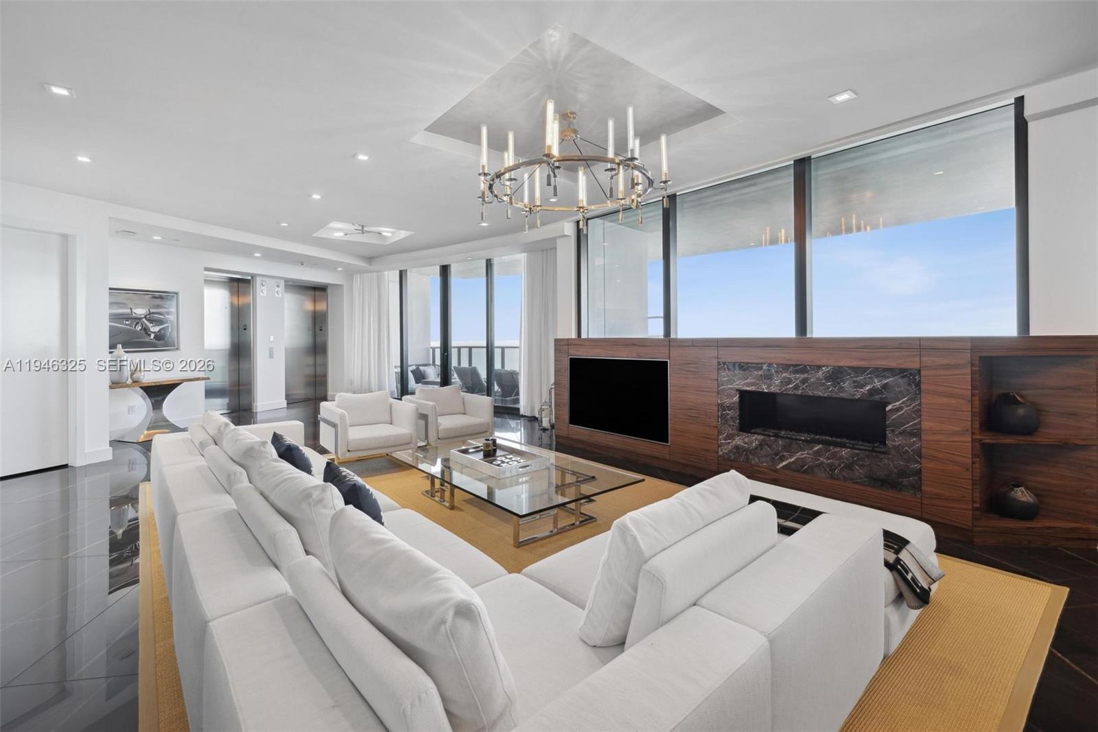 18555 Collins Ave 2601