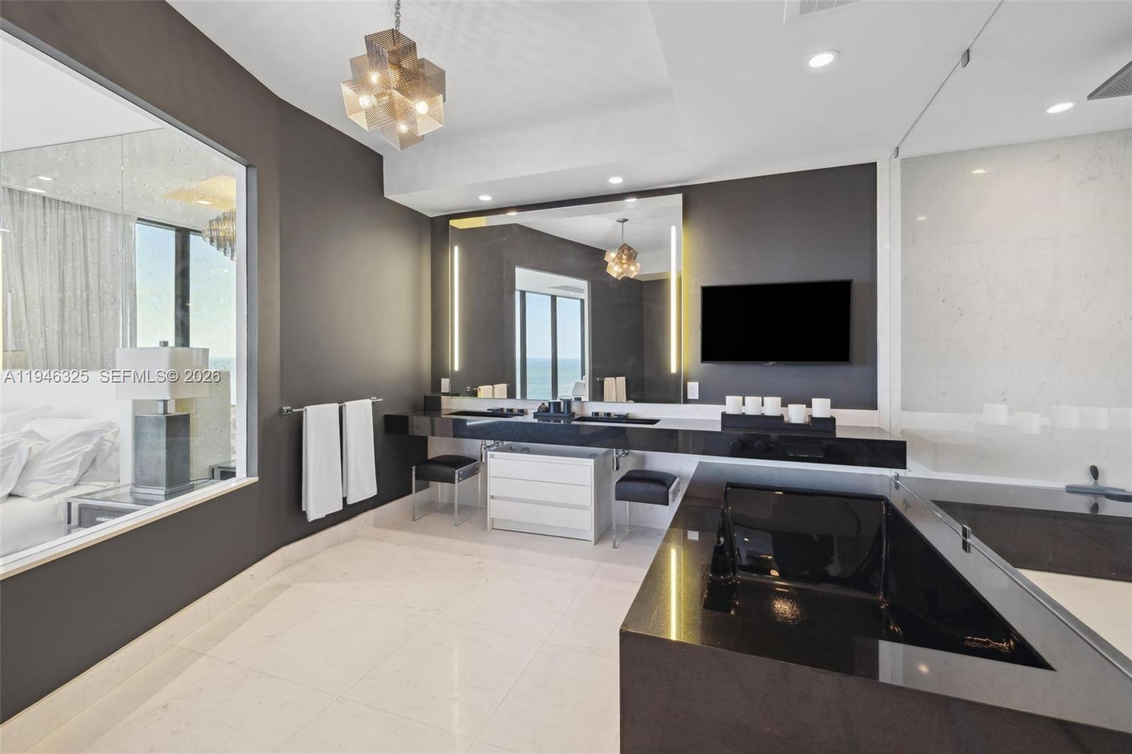 18555 COLLINS AVENUE COND - Residential