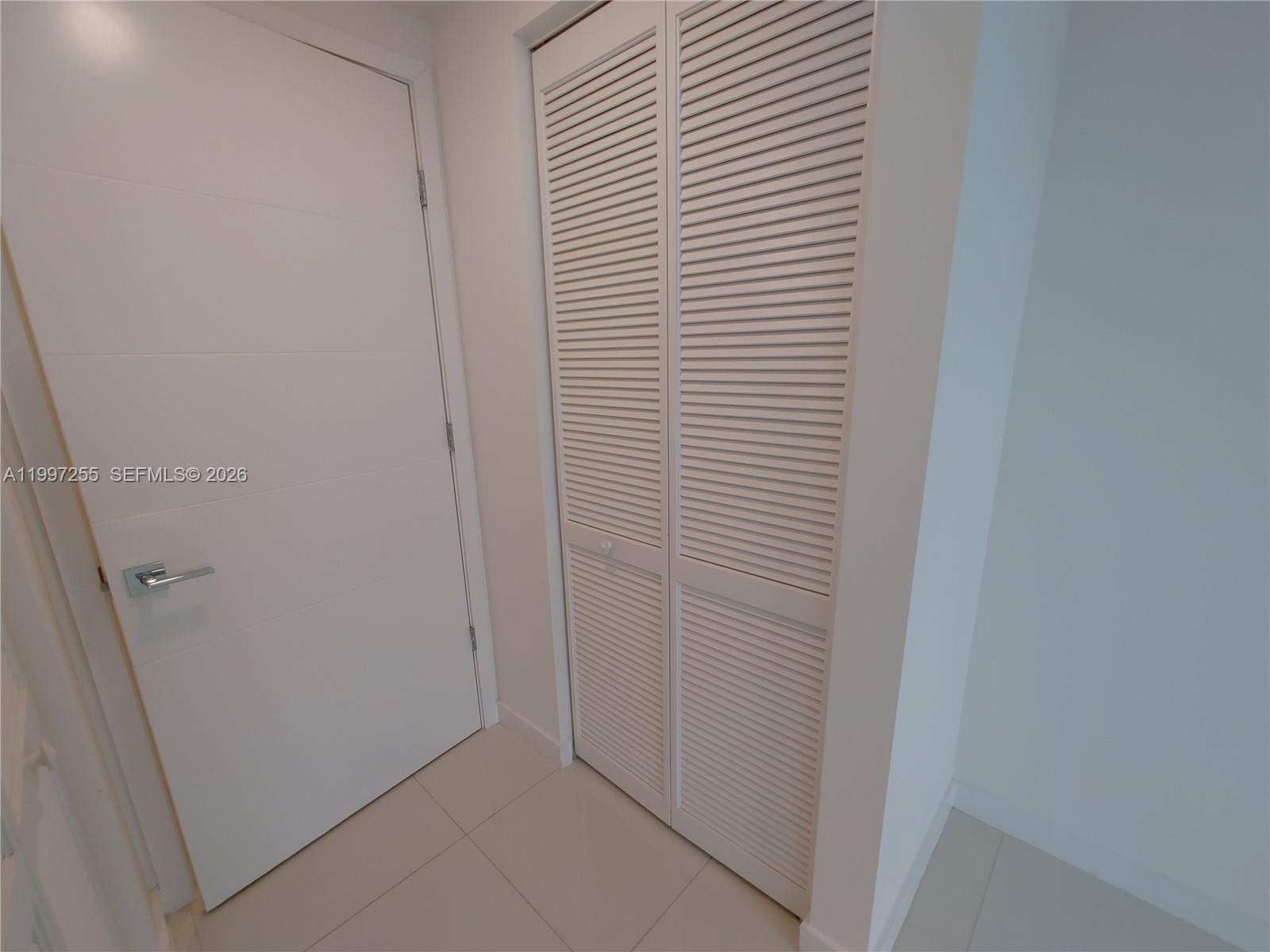 GRAND BAY COMMONS SOUTH - Residential Lease