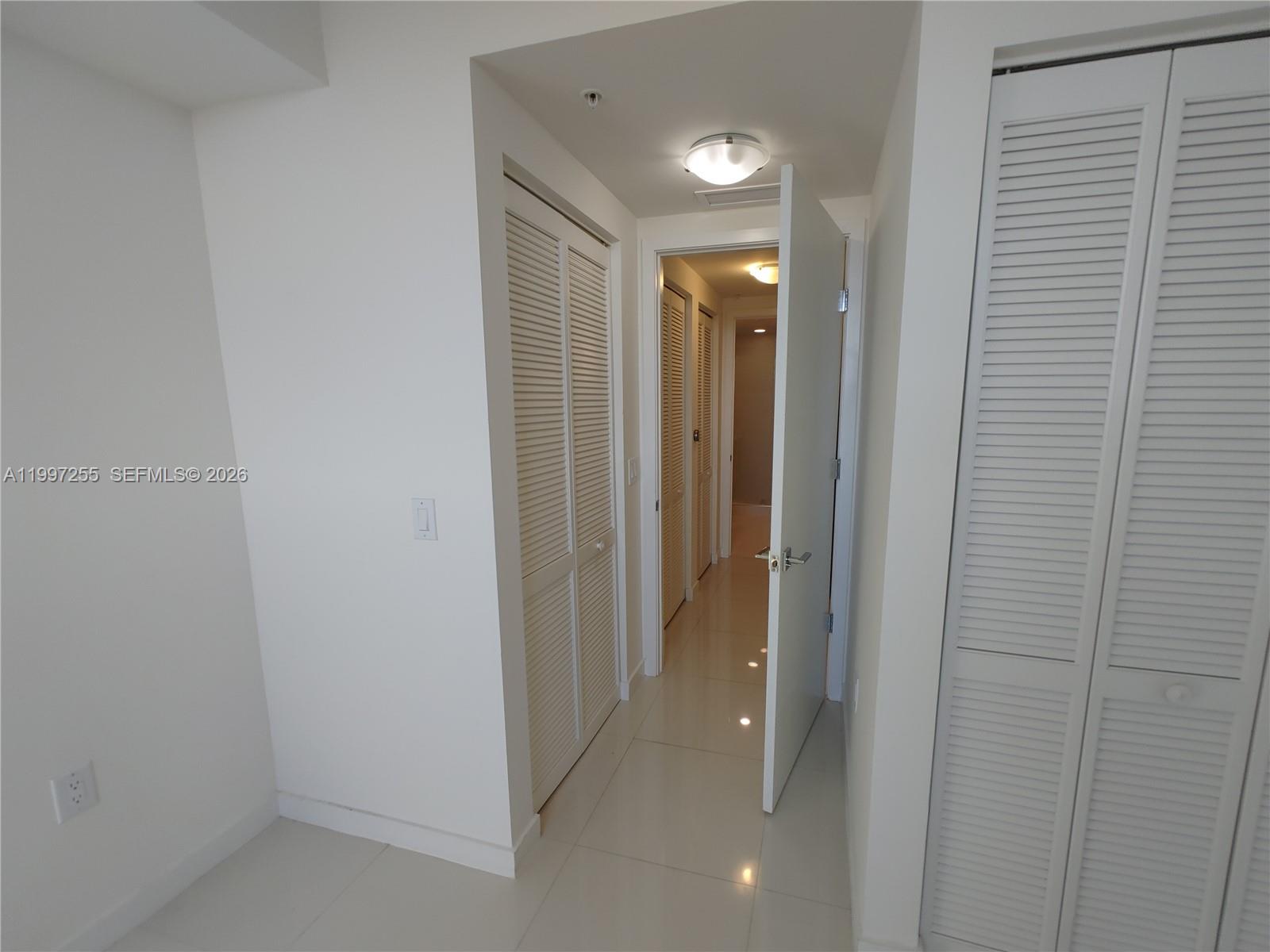 GRAND BAY COMMONS SOUTH - Residential Lease