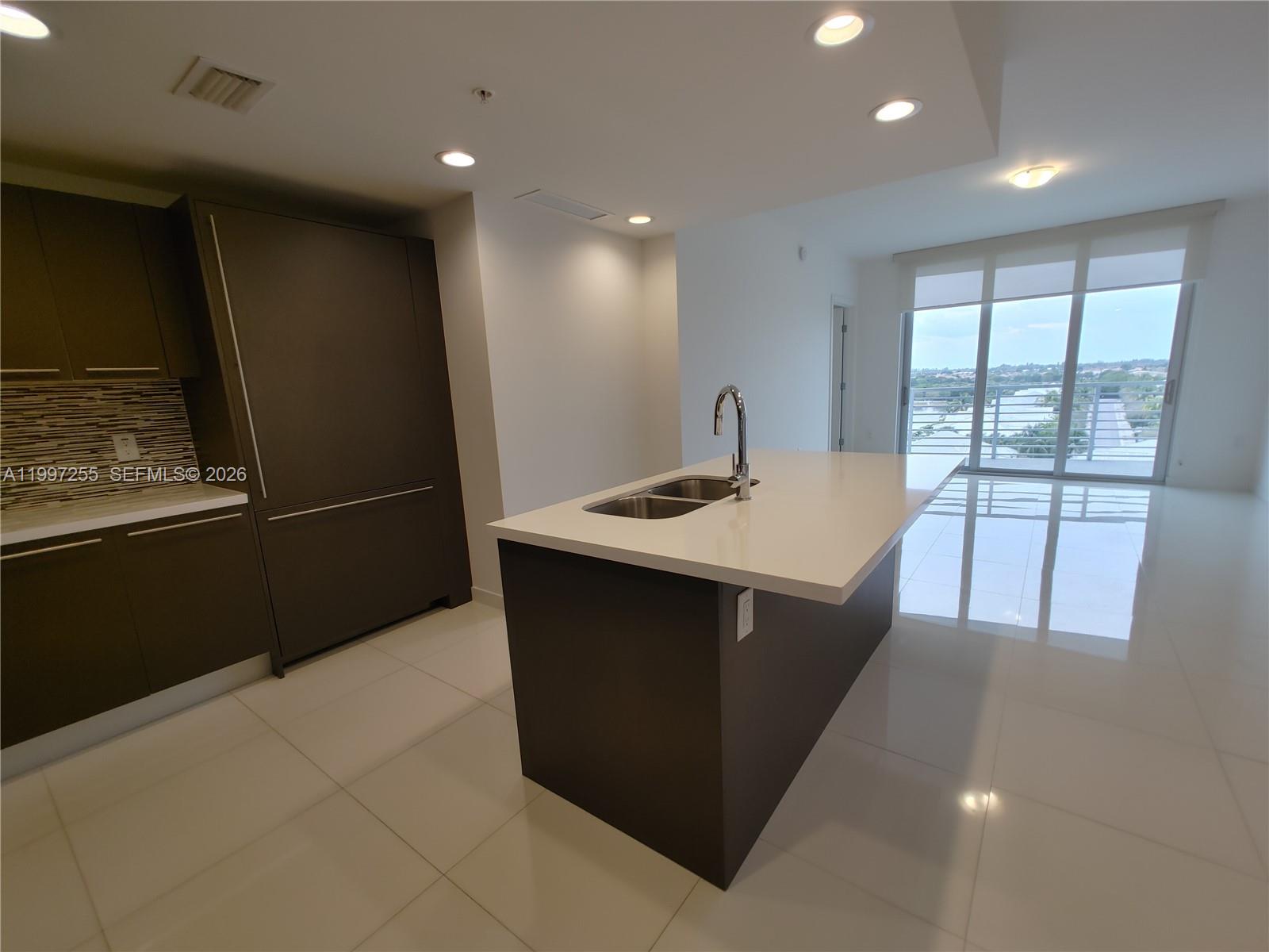 GRAND BAY COMMONS SOUTH - Residential Lease