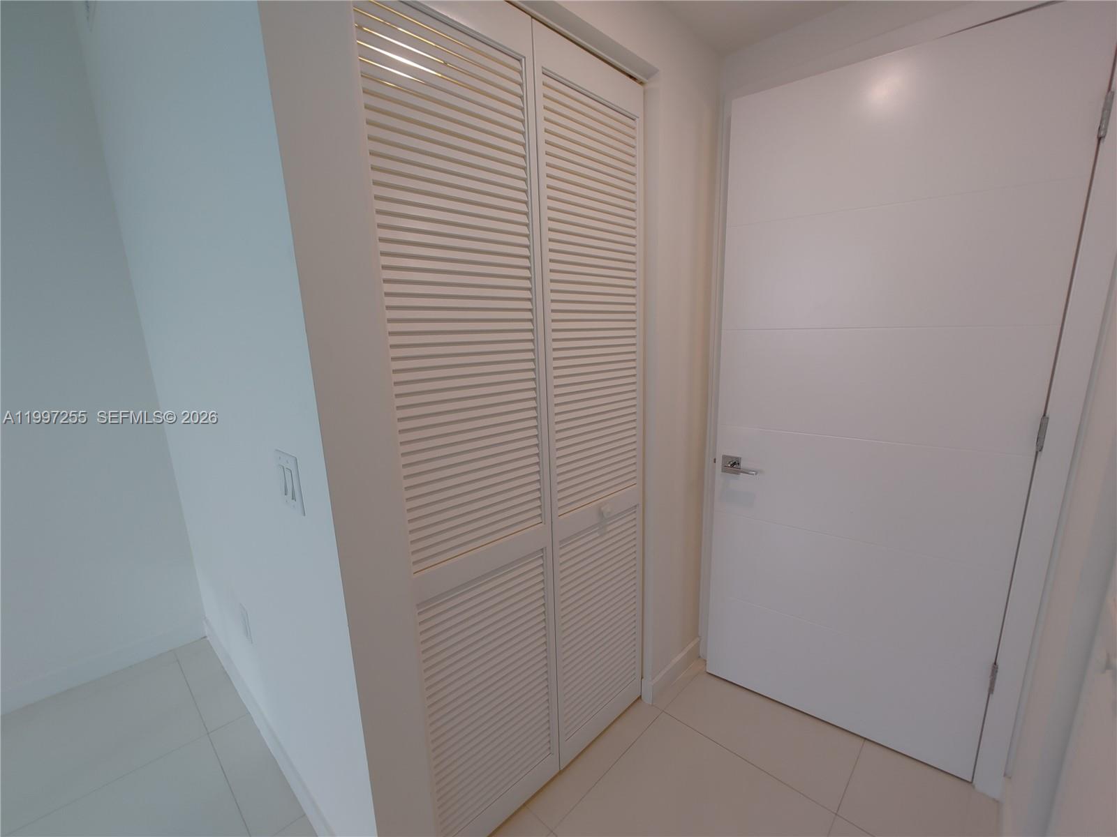 GRAND BAY COMMONS SOUTH - Residential Lease