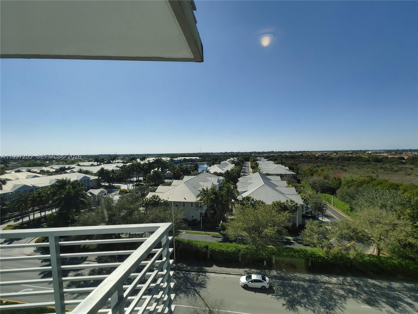 GRAND BAY COMMONS SOUTH - Residential Lease