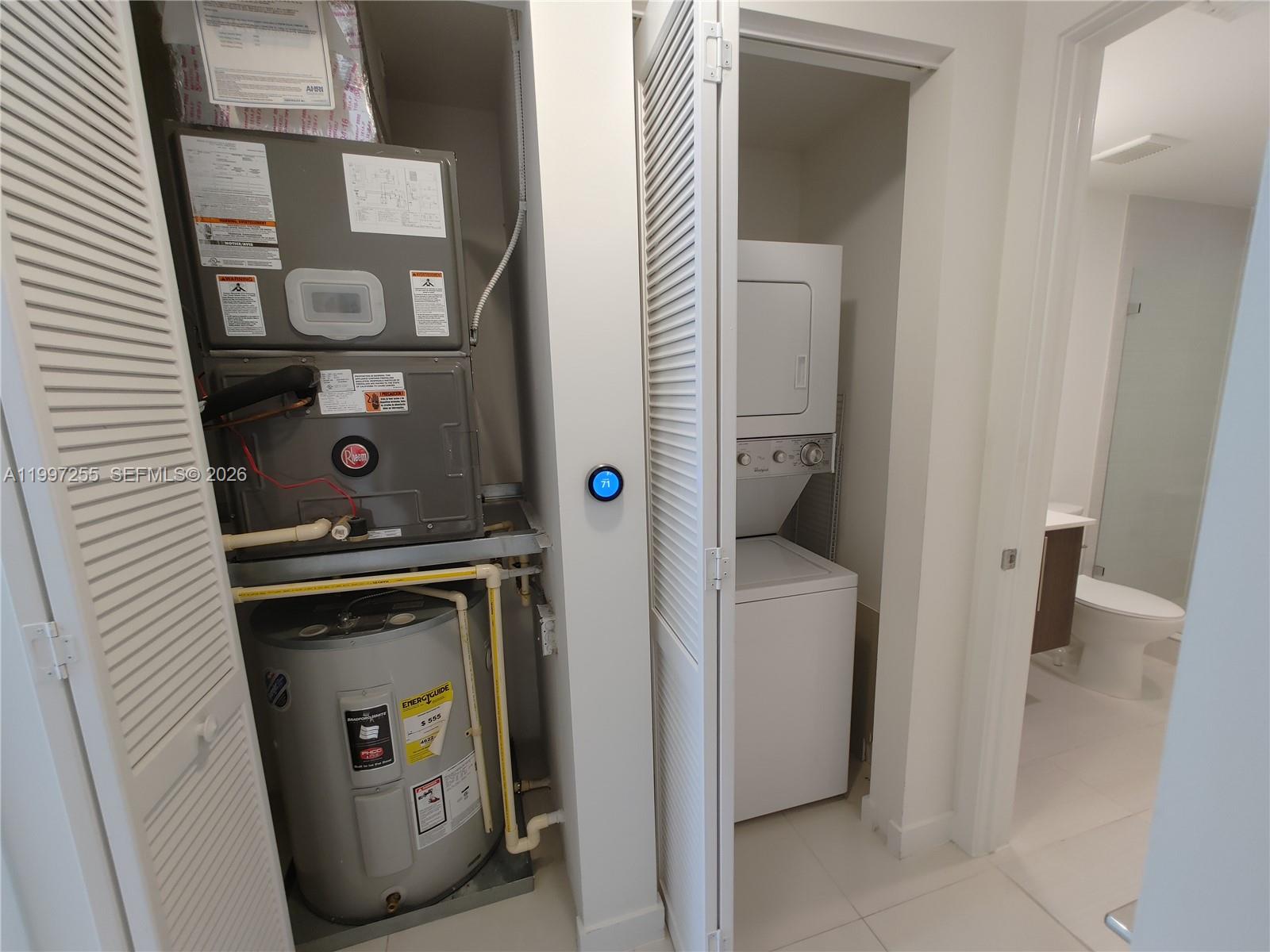 GRAND BAY COMMONS SOUTH - Residential Lease