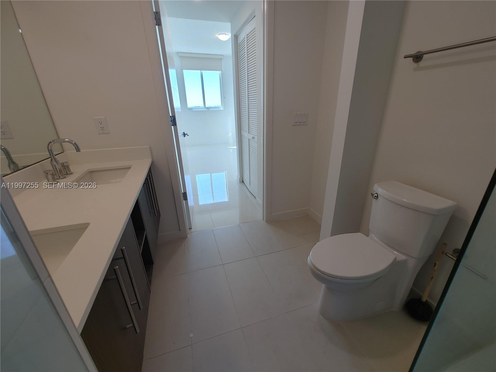 GRAND BAY COMMONS SOUTH - Residential Lease