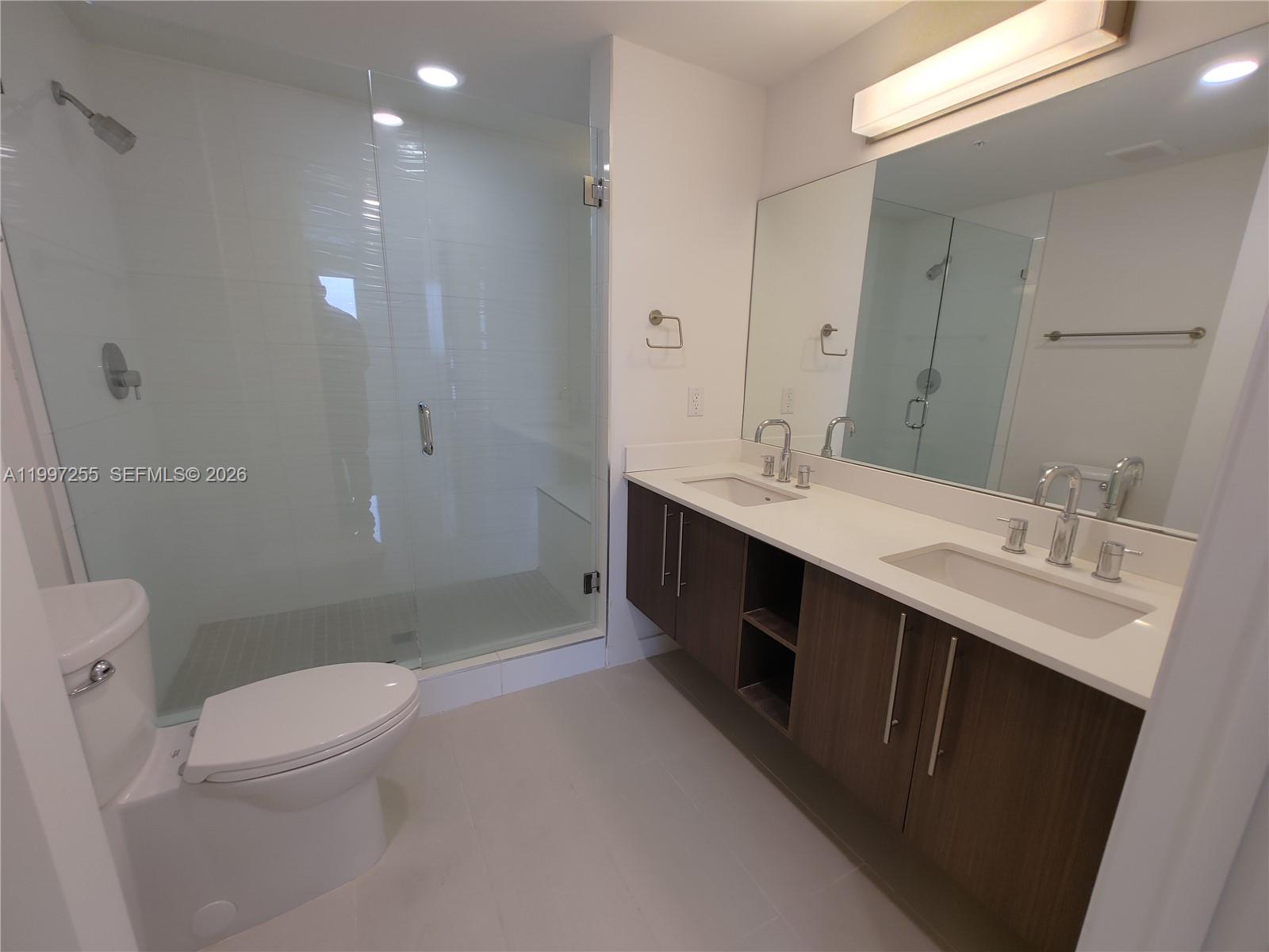 GRAND BAY COMMONS SOUTH - Residential Lease