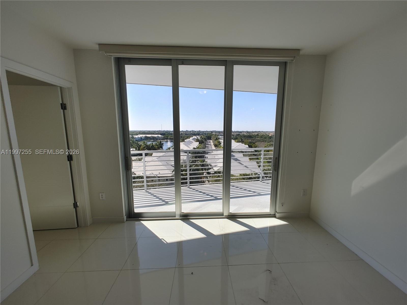 GRAND BAY COMMONS SOUTH - Residential Lease