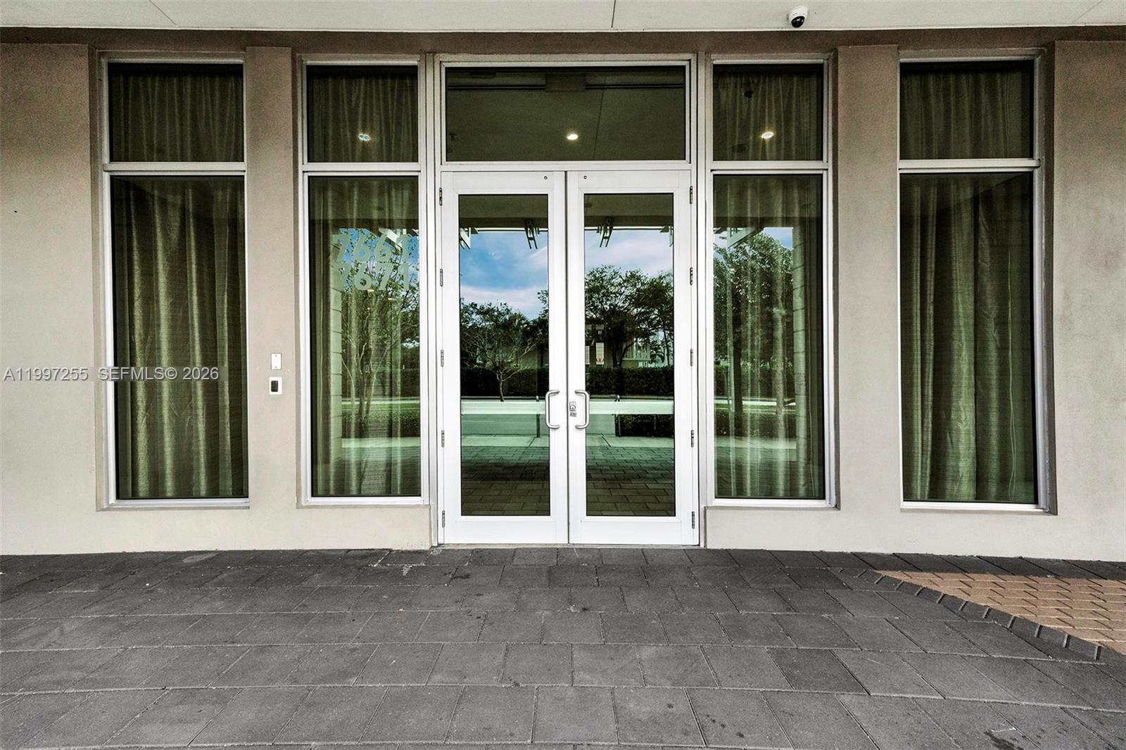 GRAND BAY COMMONS SOUTH - Residential Lease