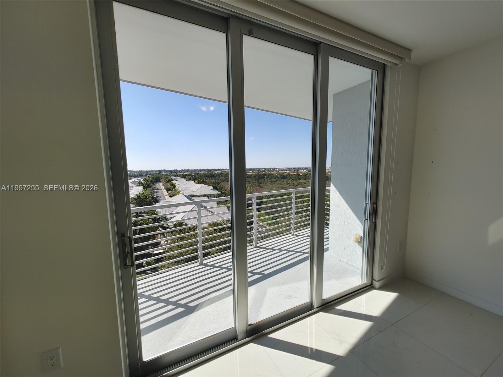 GRAND BAY COMMONS SOUTH - Residential Lease