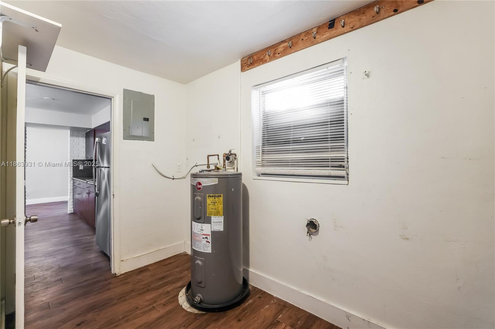 IBEC NEIGHBORHOOD NO 1 - Residential Lease