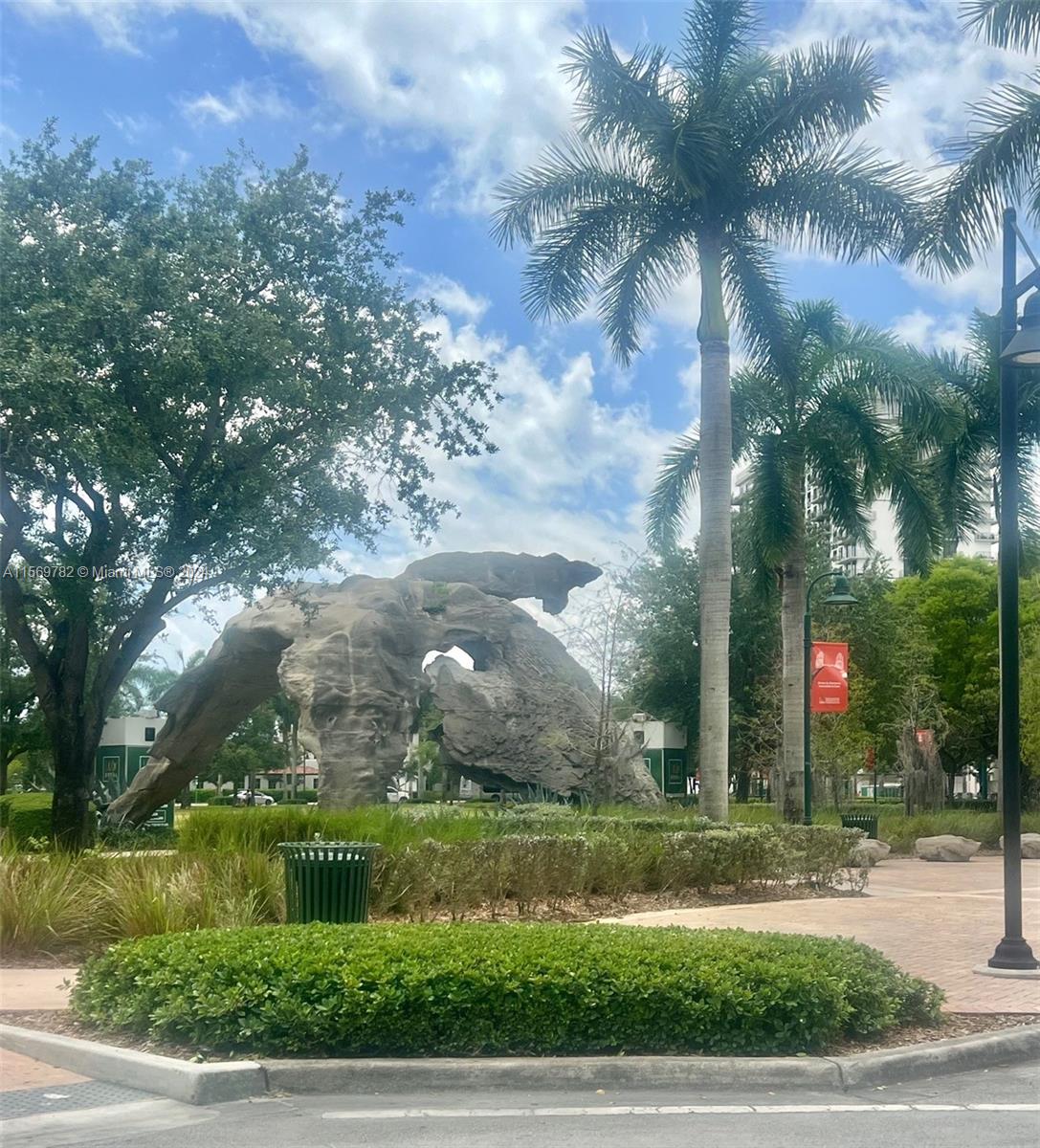 URBANA AT THE RESIDENCES - Residential