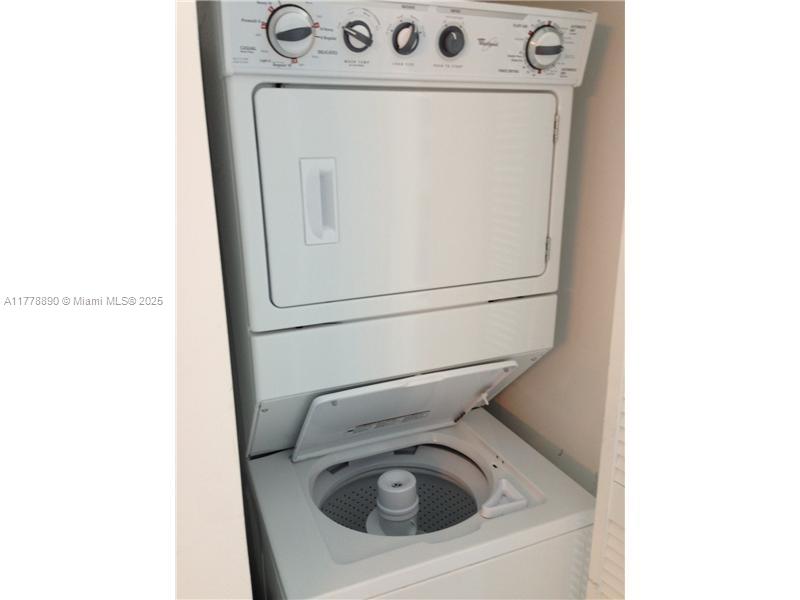 244 BISCAYNE BL 250