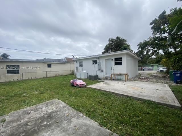 WEST BISCAYNE - Residential