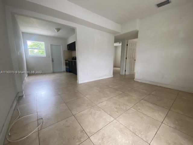 WEST BISCAYNE - Residential