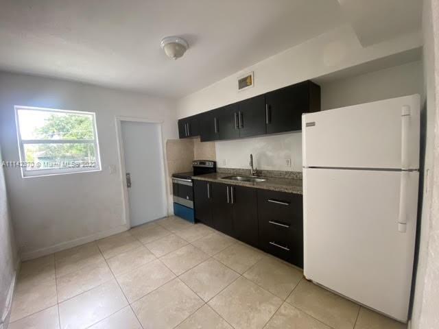 WEST BISCAYNE - Residential