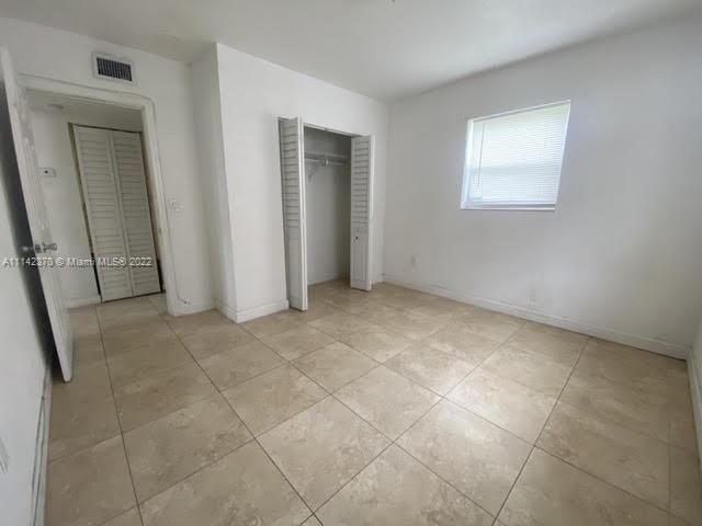 WEST BISCAYNE - Residential