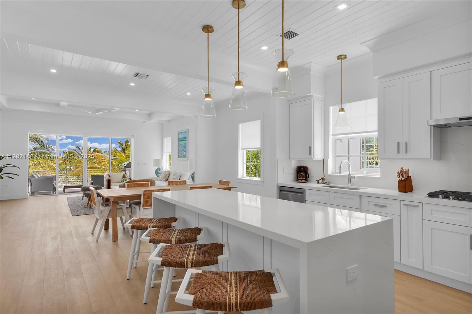 GRASSY KEY - Residential