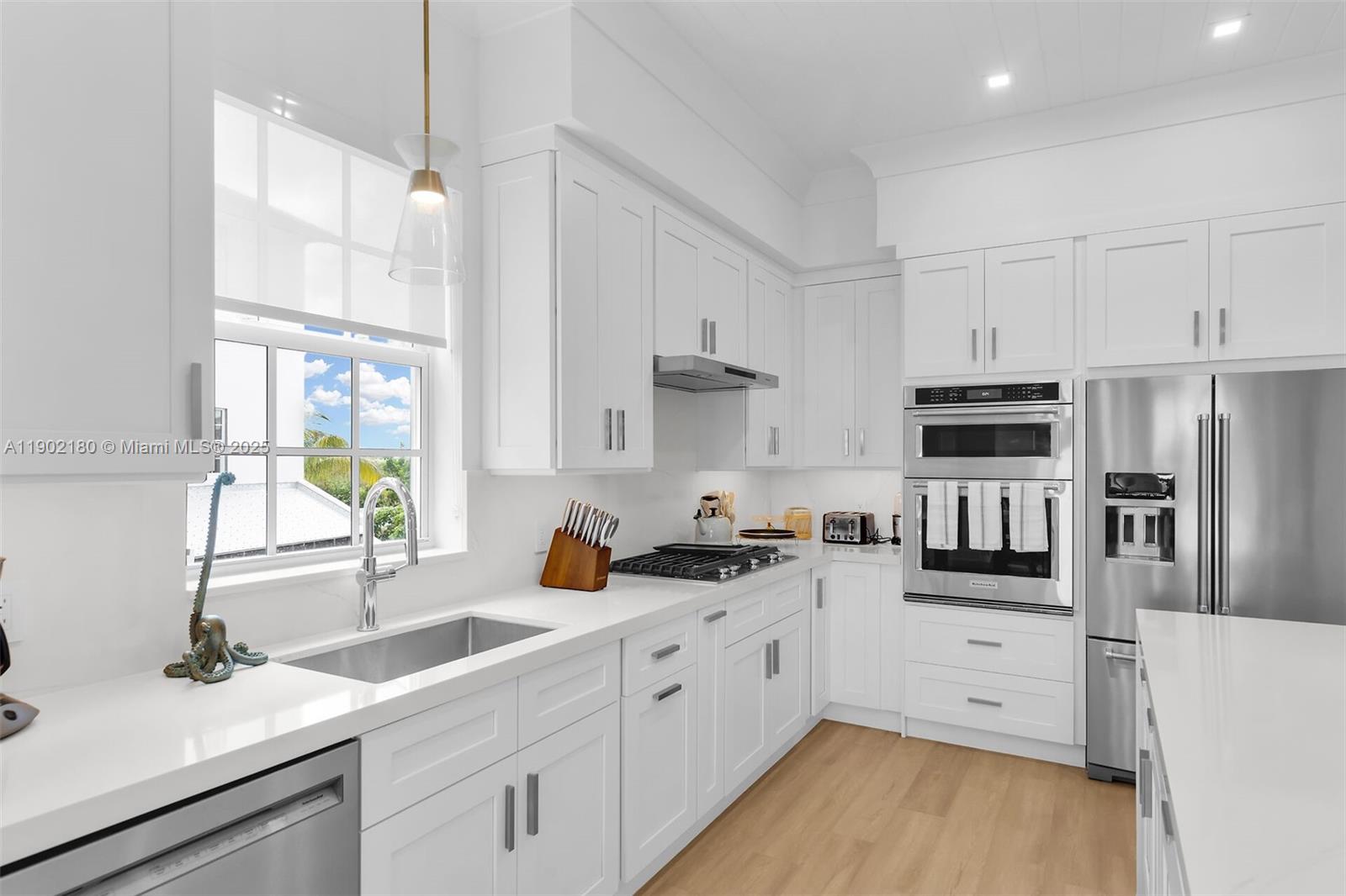 GRASSY KEY - Residential