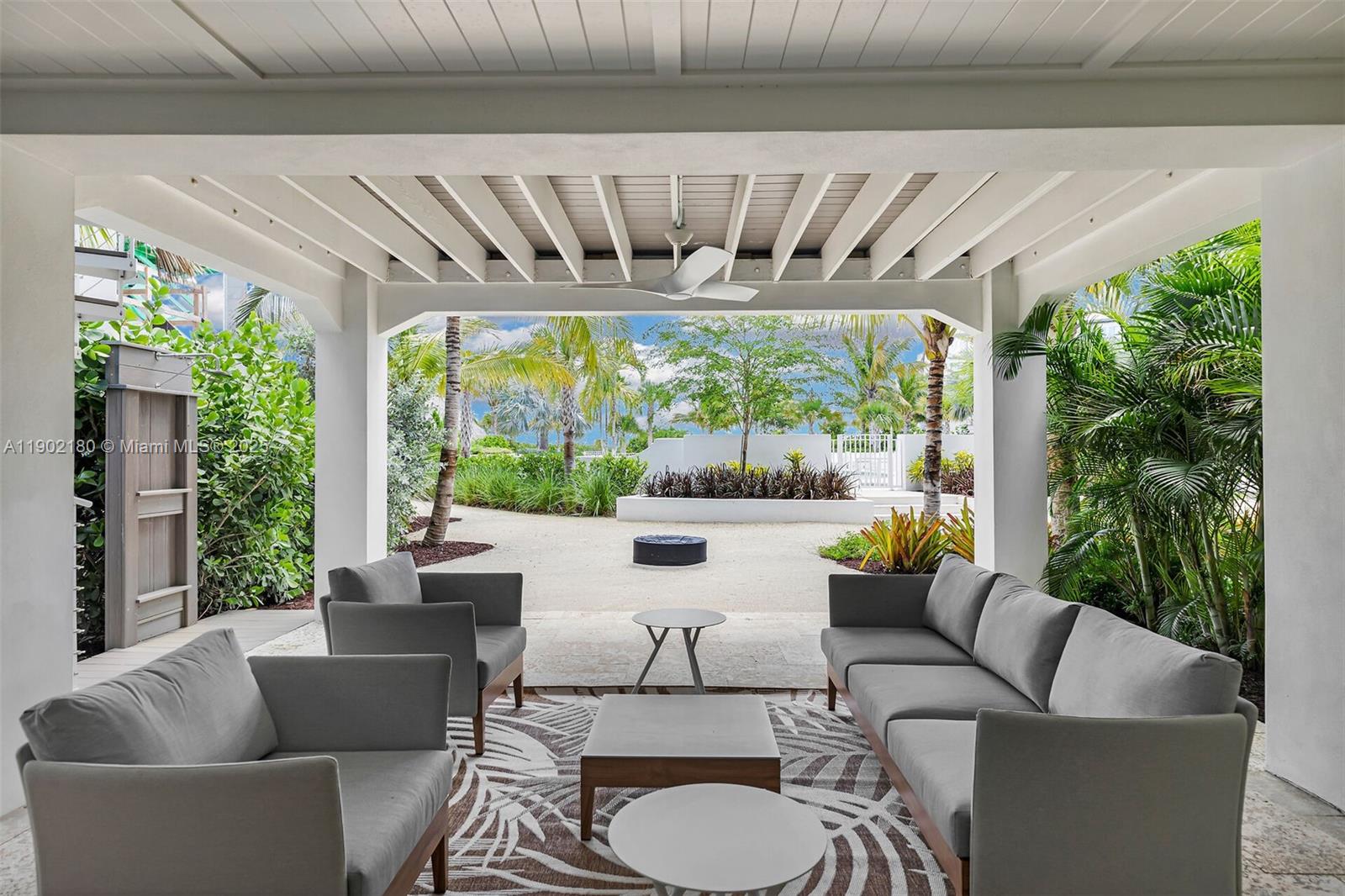 GRASSY KEY - Residential