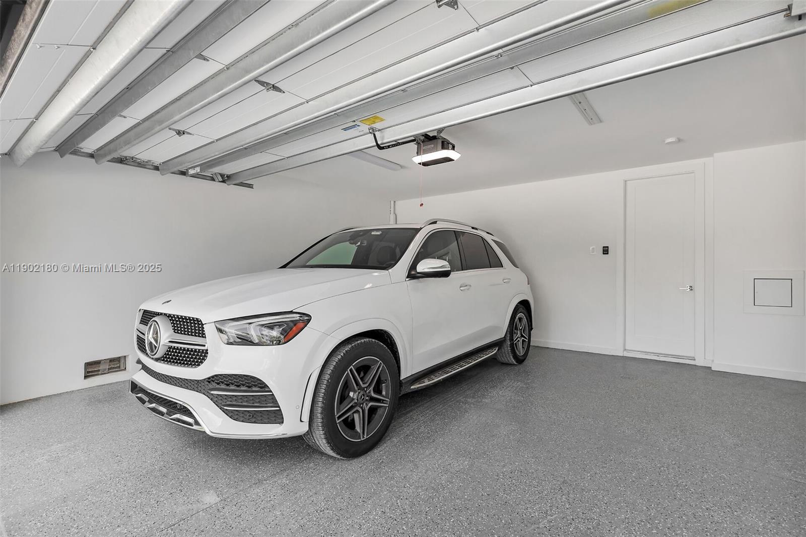 GRASSY KEY - Residential