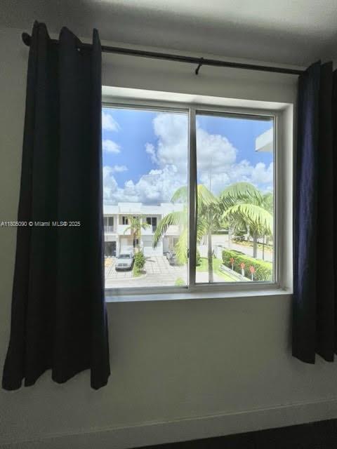 DORAL PALMS NORTH - Residential