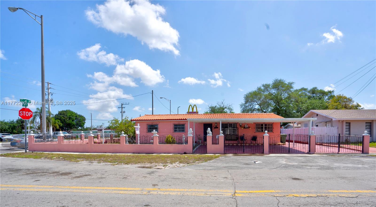 390 E 44th St, Hialeah, Miami-Dade County, Florida - 4 Bedrooms  
2 Bathrooms - 