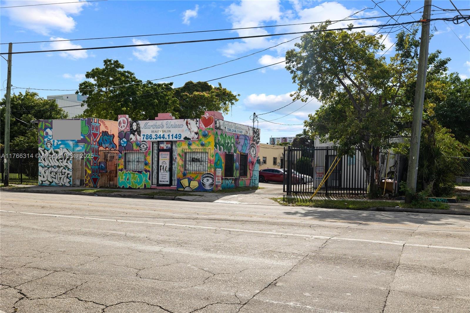 NORTHERN BLVD TRACK - Land
