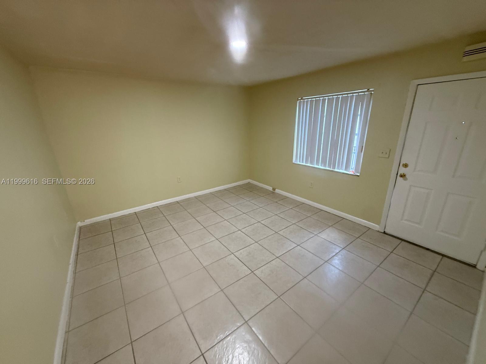 1225 W 30th St 26