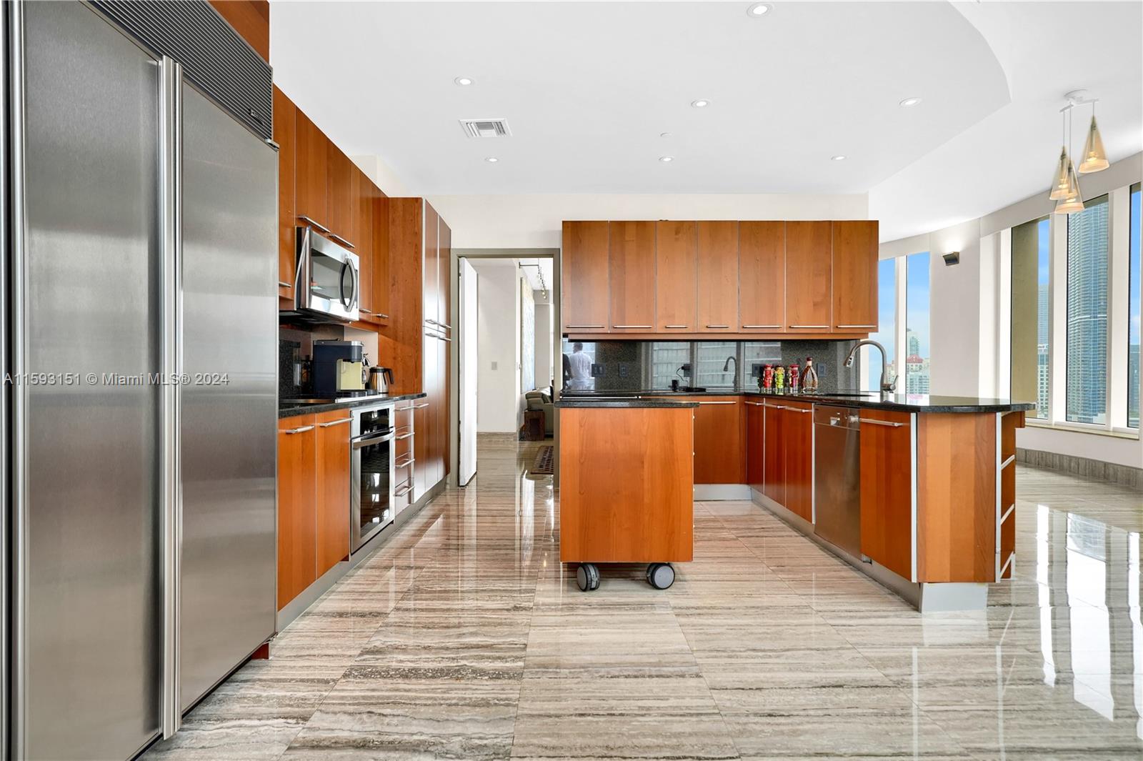 CARBONELL CONDO - Residential Lease