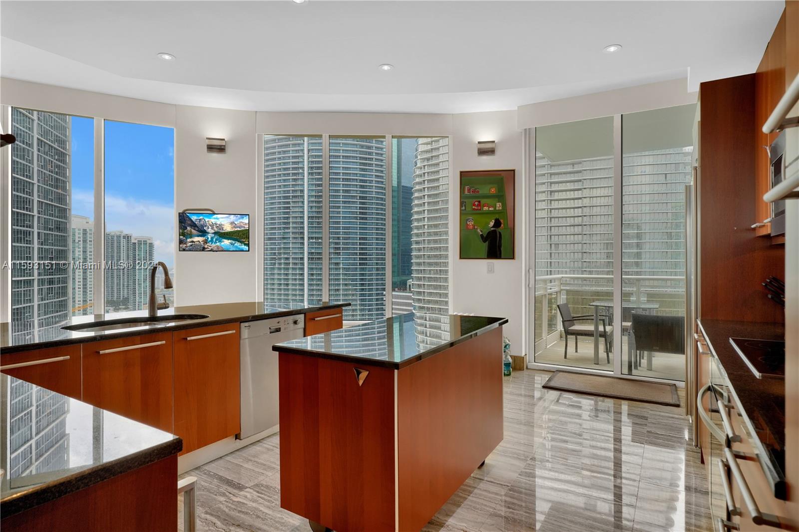 CARBONELL CONDO - Residential Lease