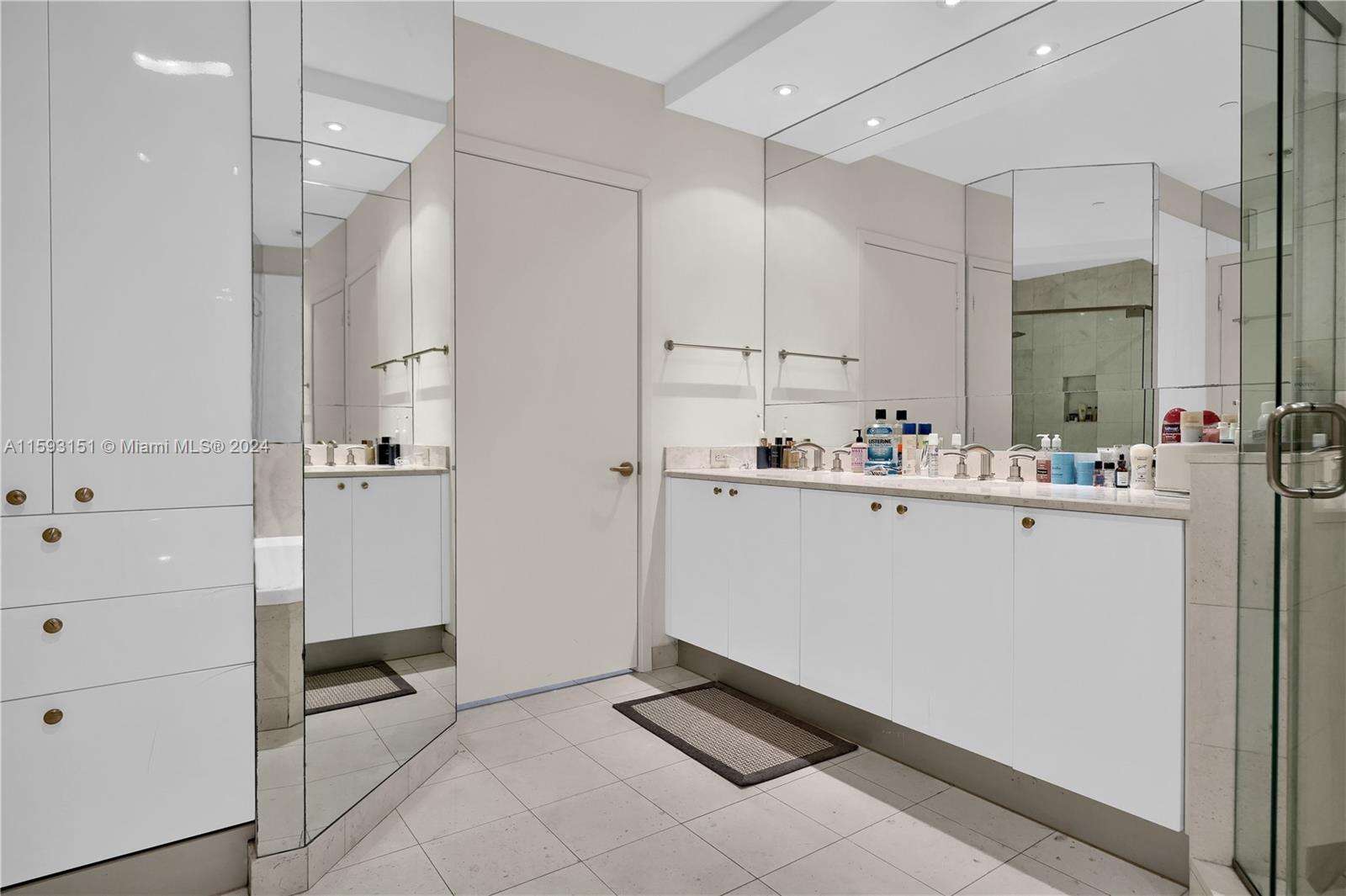 CARBONELL CONDO - Residential Lease