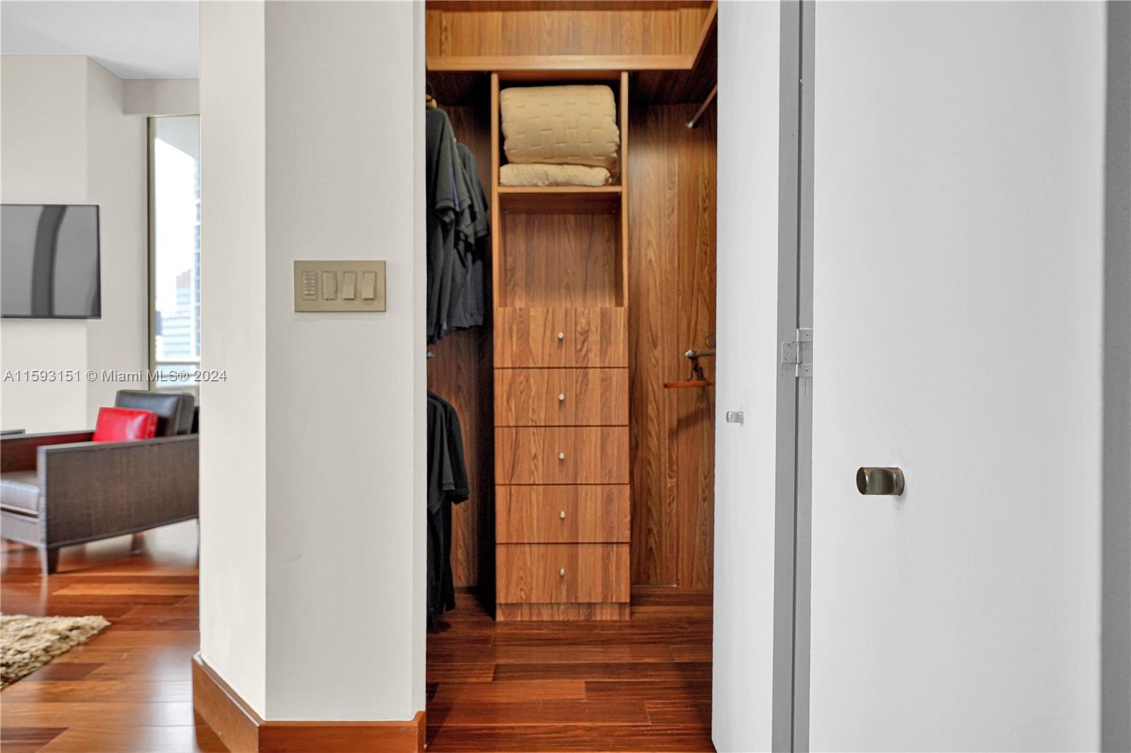 CARBONELL CONDO - Residential Lease