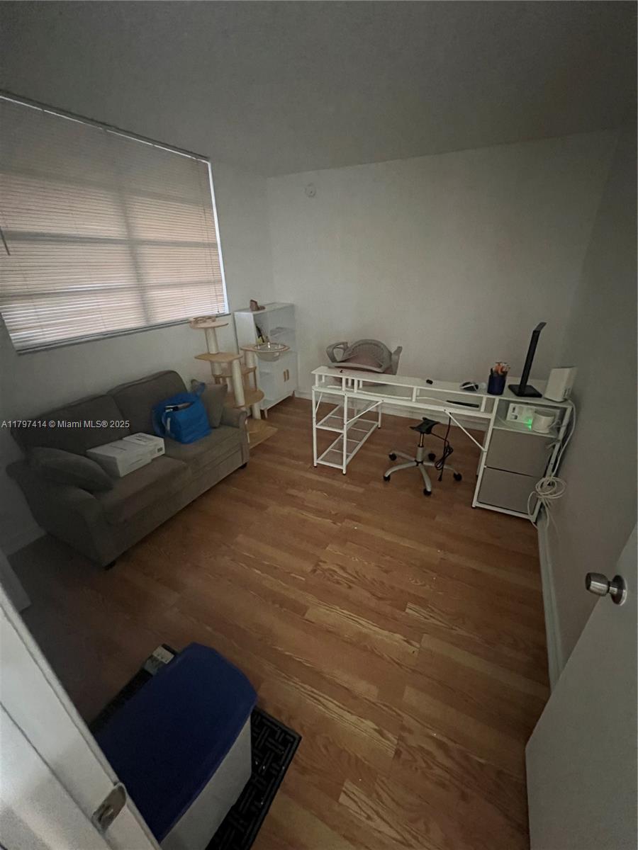 9420 Poinciana Pl 210