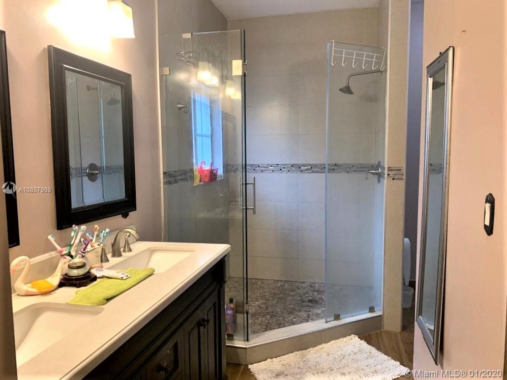 SILVER PALM HOMES - Residential