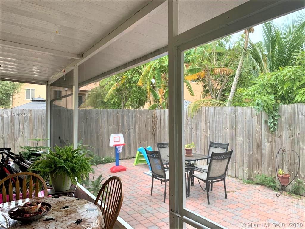 SILVER PALM HOMES - Residential