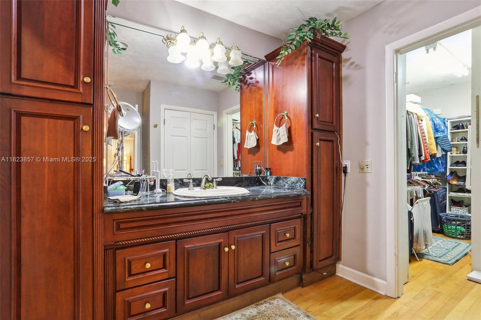 HELMS COUNTRY ESTATES RE- - Residential