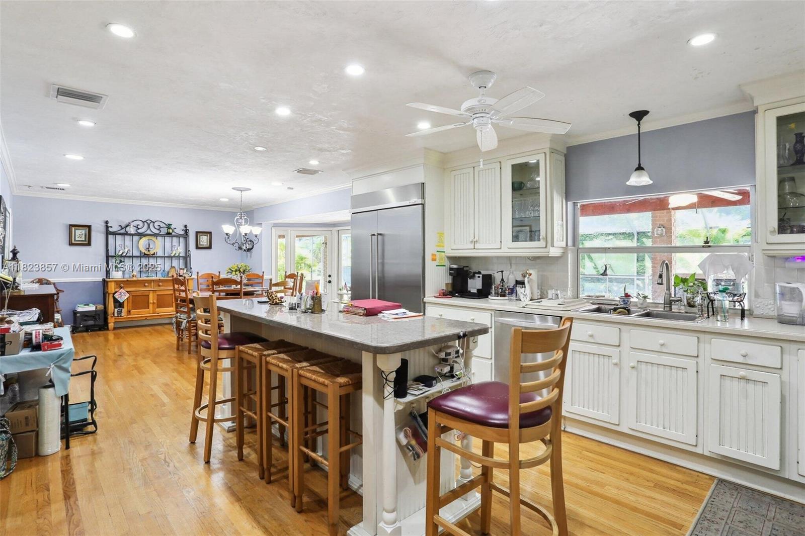 HELMS COUNTRY ESTATES RE- - Residential