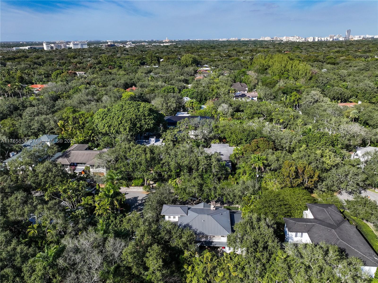 GRANADA PARK - Residential