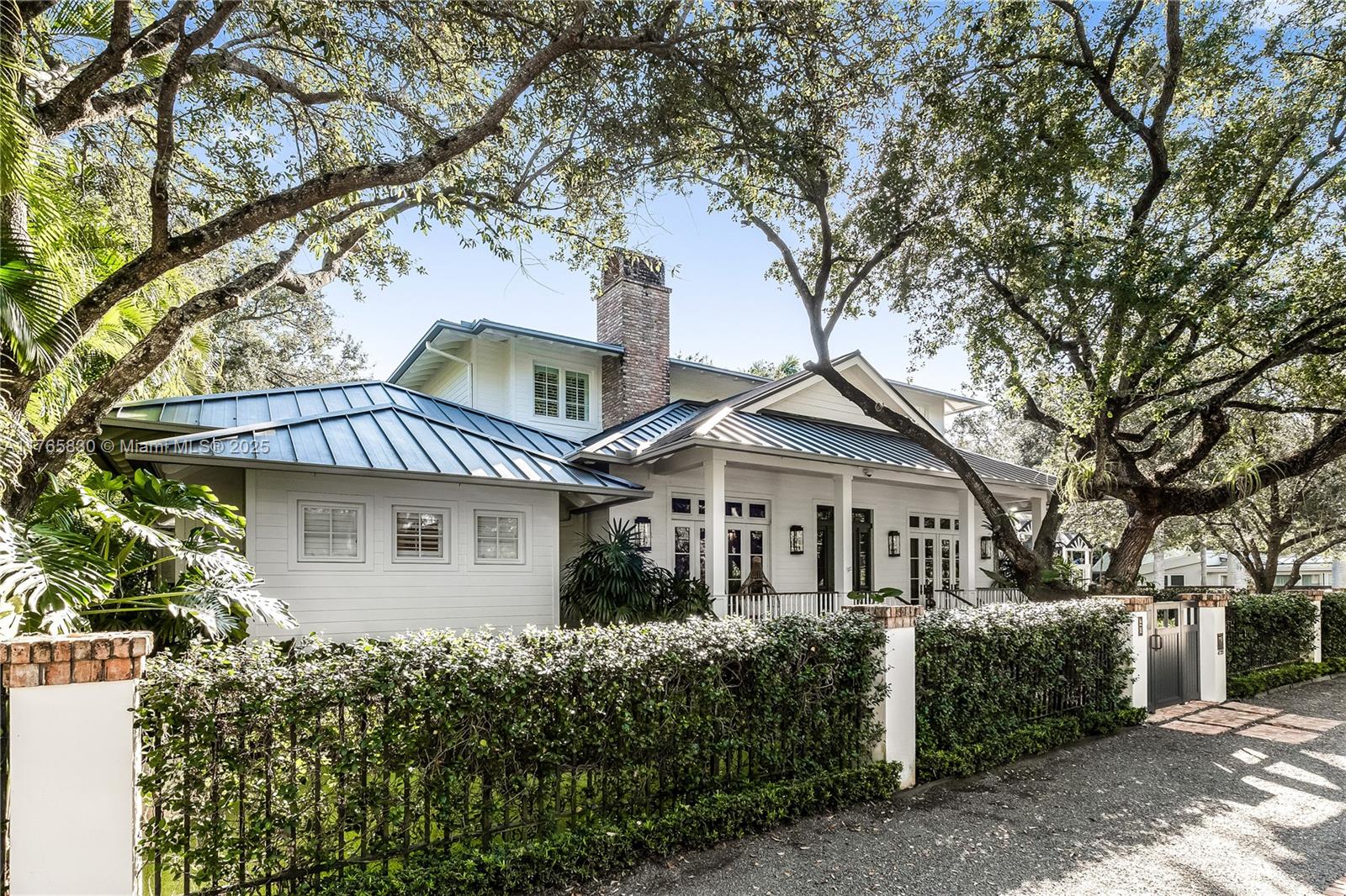 GRANADA PARK - Residential