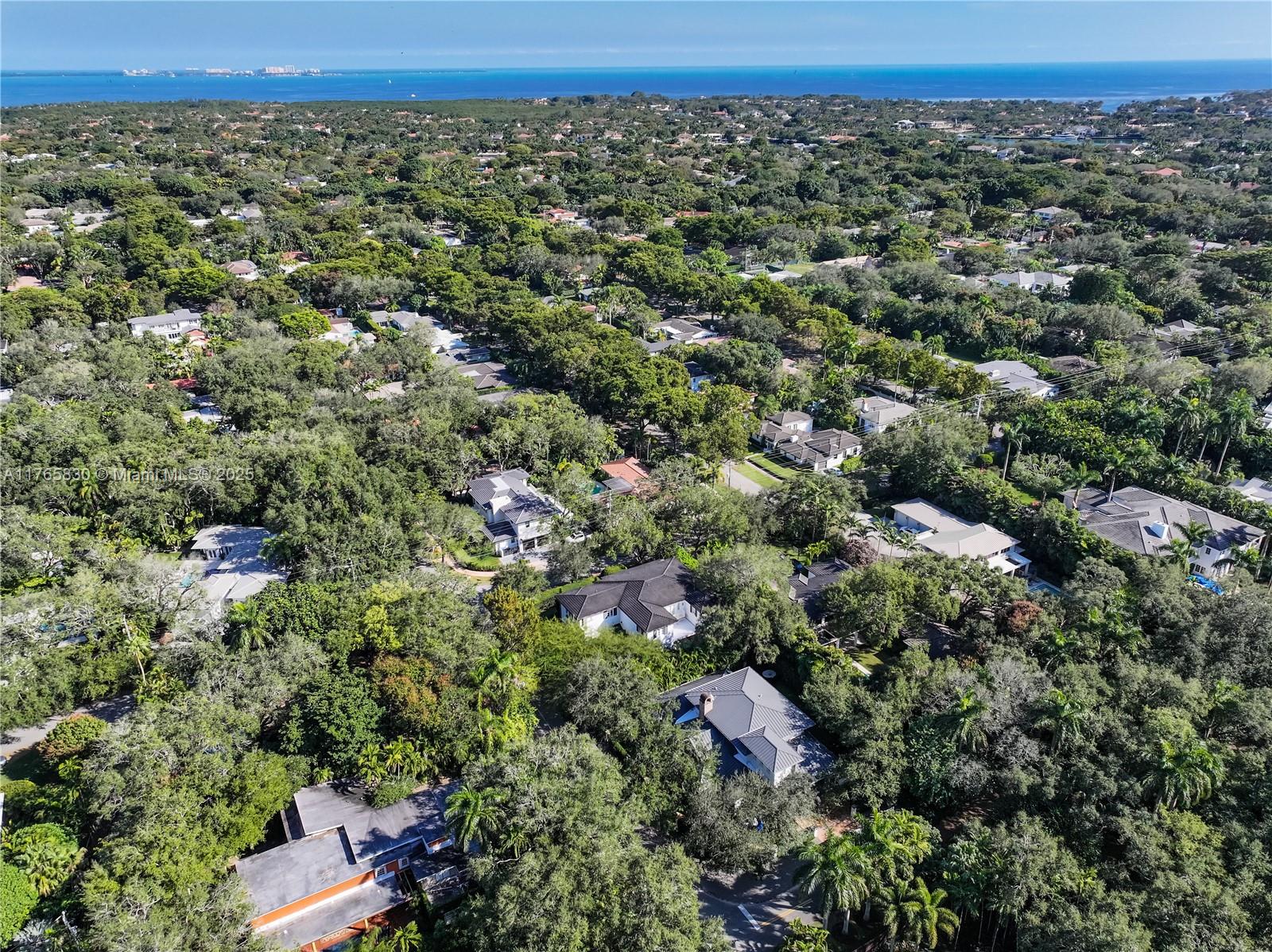 GRANADA PARK - Residential