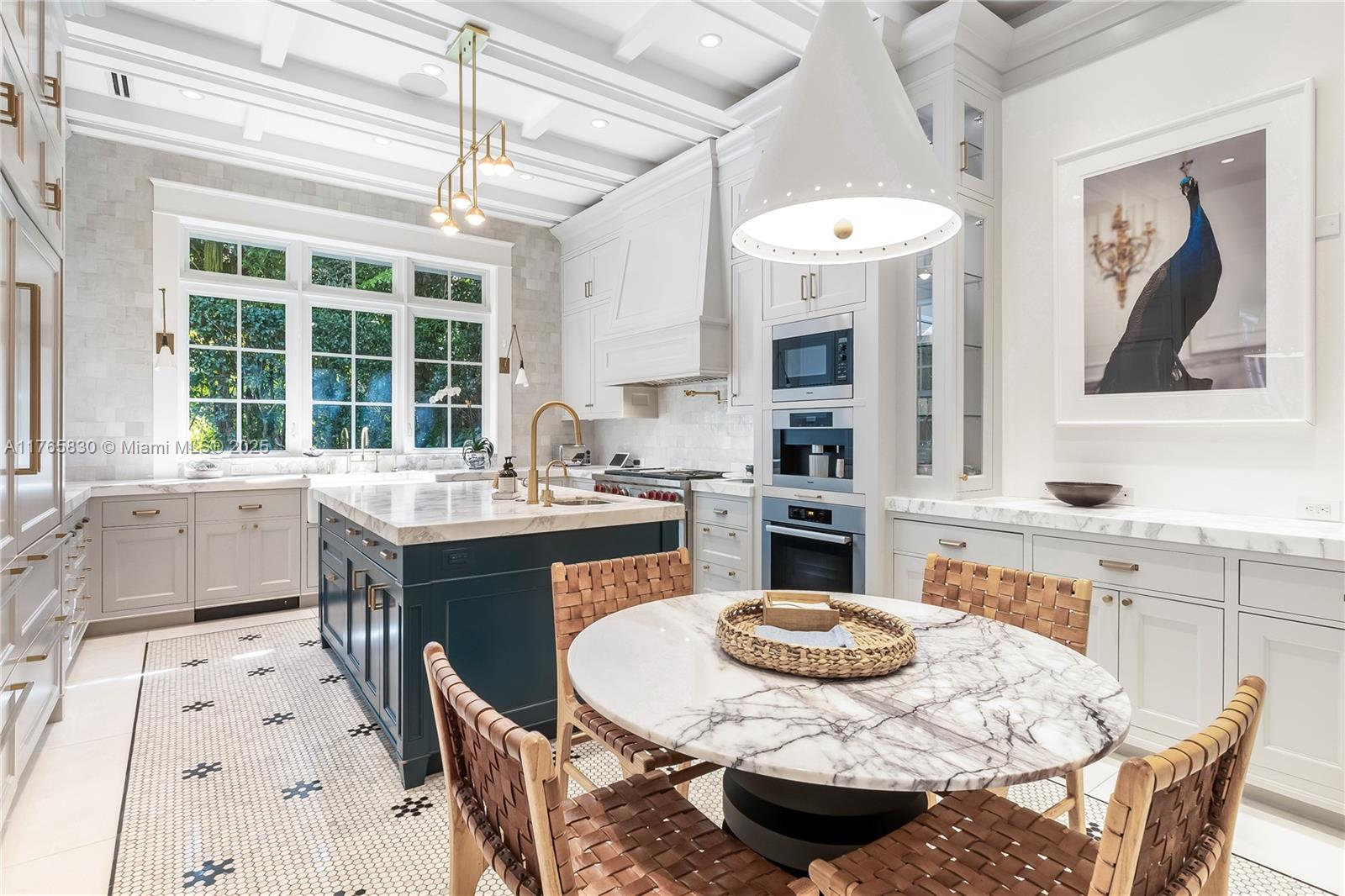 GRANADA PARK - Residential