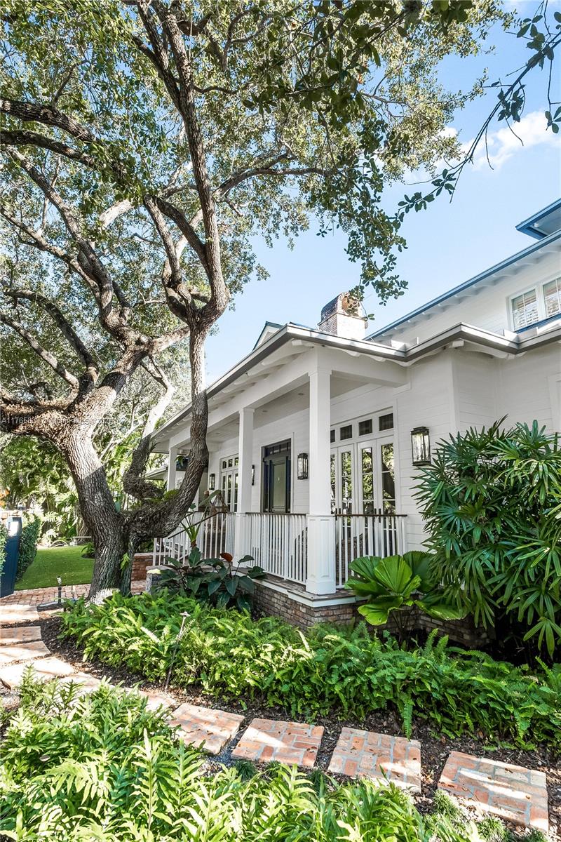 GRANADA PARK - Residential