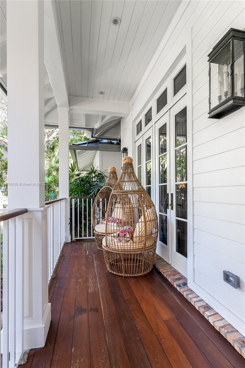 GRANADA PARK - Residential