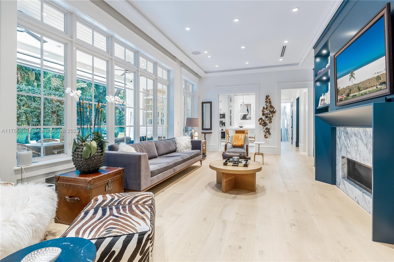 GRANADA PARK - Residential